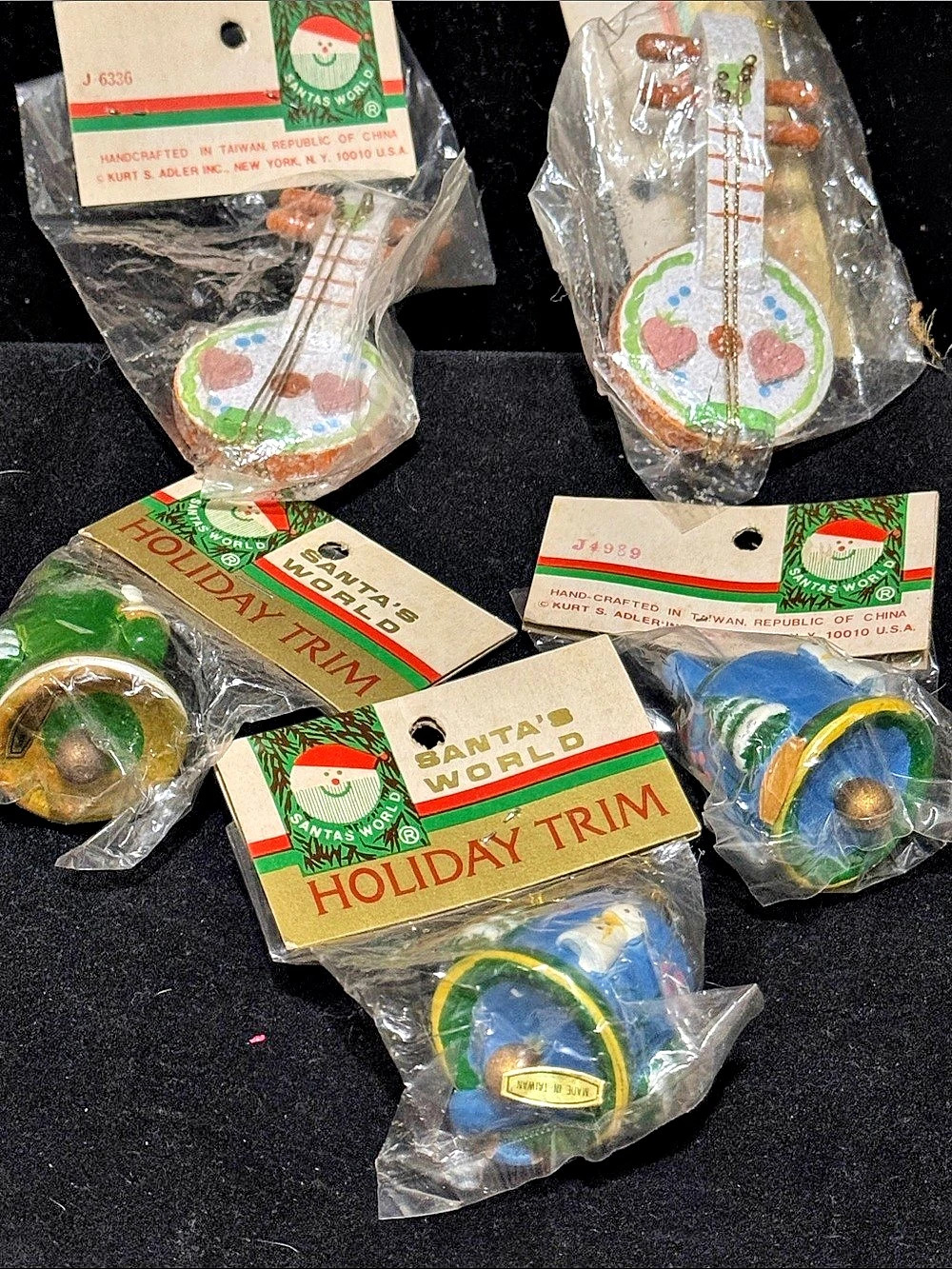 Santa's World Holiday Trim Ornaments Set NOS